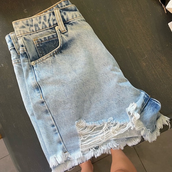 NWOT Princess Polly Denim Shorts - Picture 3 of 9